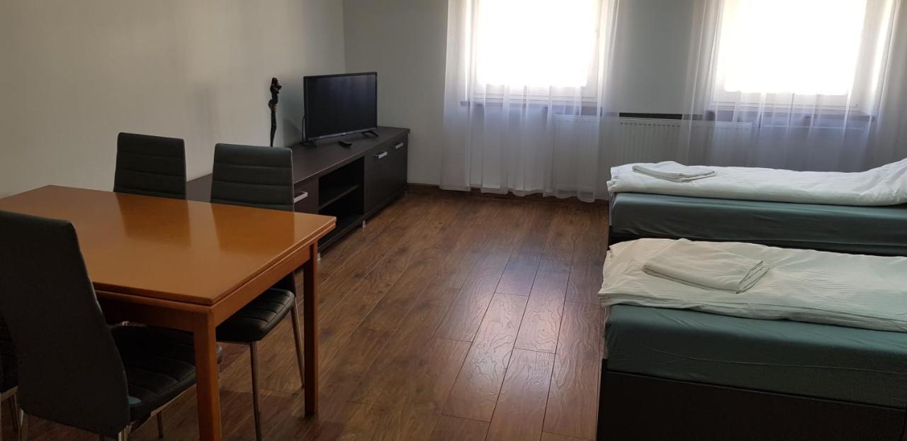 Apartamenty Bednarska 2A グリヴィツェ エクステリア 写真